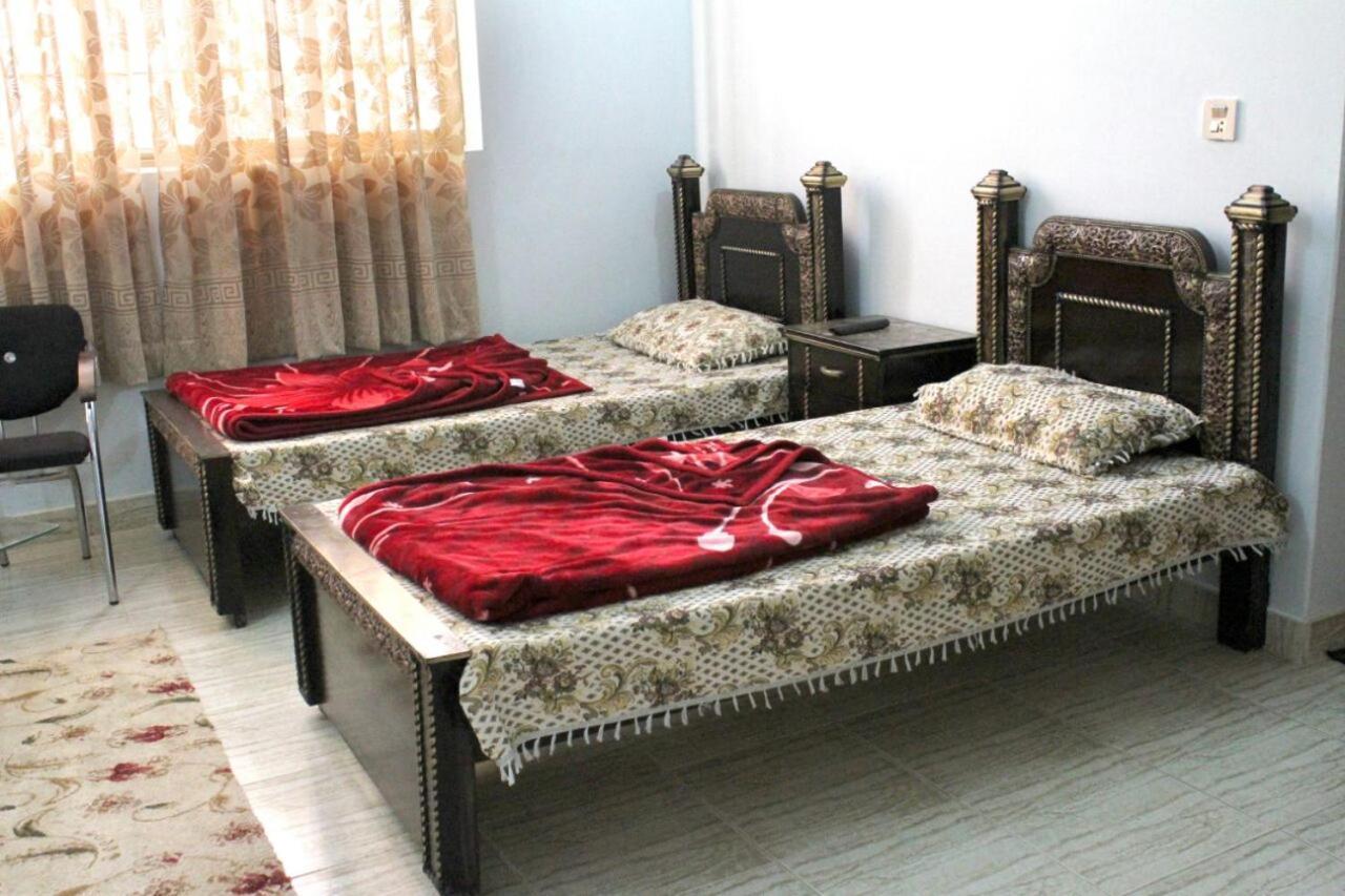 Tulip Guest House Abbottabad Eksteriør bilde